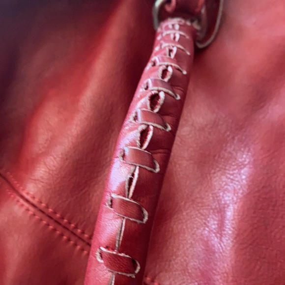 Red Leather Shoulder Bag - from Paris! - Picture 4 of 9